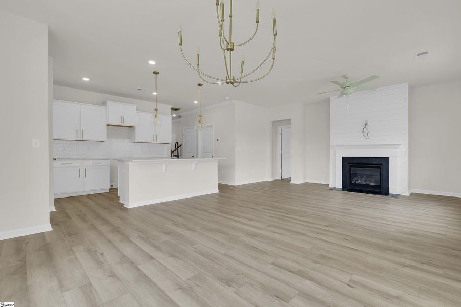 Image 20 of a home in Lynbrook. Image 20 of a home in Lynbrook.