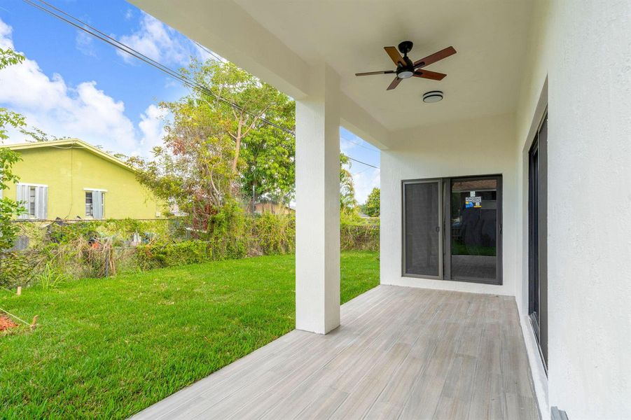 27-web-or-mls-2551NW14th-27
