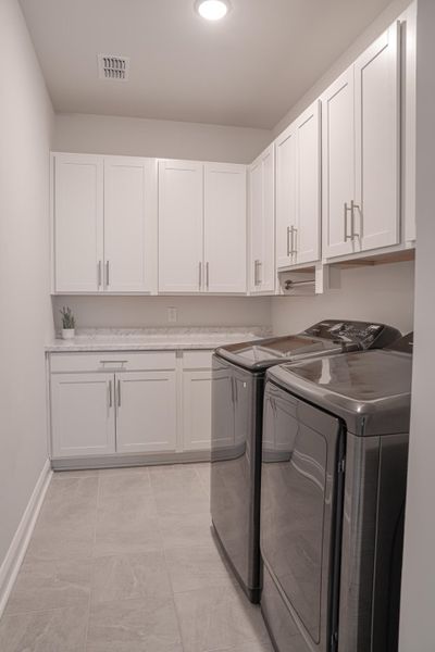 Furnished interior view inside a new home in Park's Edge at Carolina Bay, Charleston (Image 50). Furnished interior view inside a new home in Park's Edge at Carolina Bay, Charleston (Image 50).