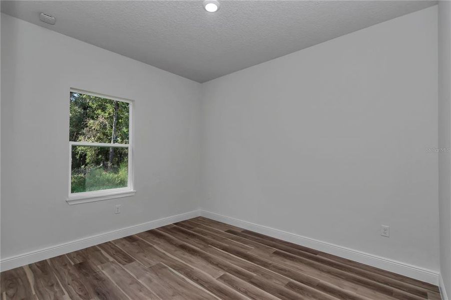 Spacious, unfurnished interior of a new home in , Dunnellon (Image 35).