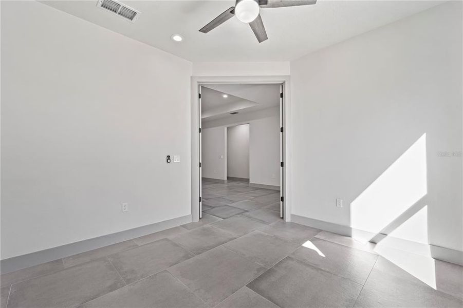 Spacious, unfurnished interior of a new home in , Palm Coast (Image 22).