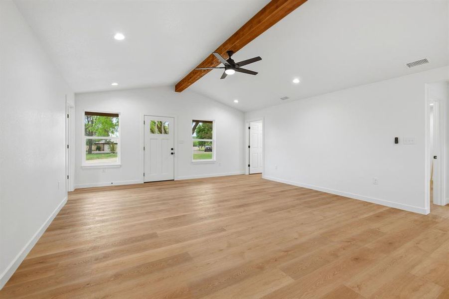 Spacious, unfurnished interior of a new home in , Baird (Image 33).