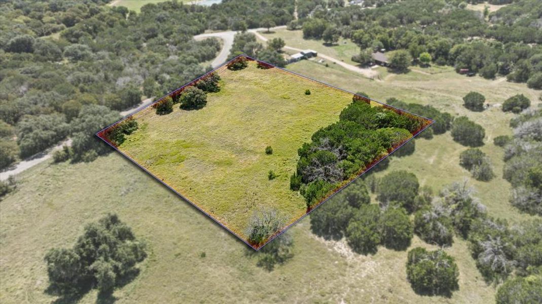 Image 8 of a home in . Image 8 of a home in .