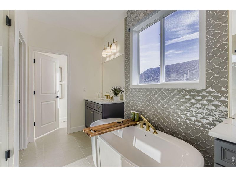 Furnished interior view inside a new home in Farmstead, Berthoud (Image 33).