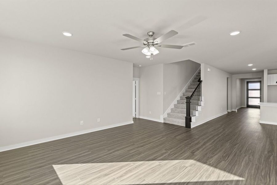 Representative unfurnished interior of a home built from the Sequoia II Katy Lakes 50s by Brohn Homes in Katy Lakes, Katy (Image 10).