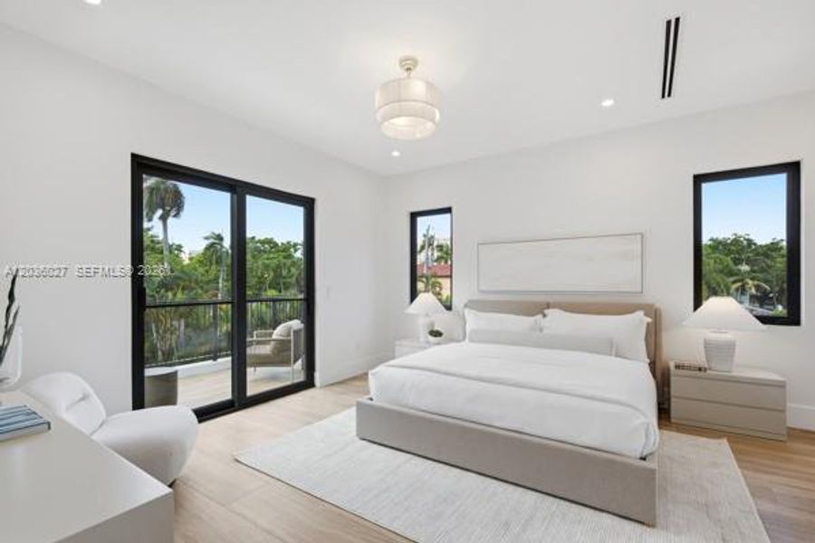 Furnished interior view inside a new home in , Coral Gables (Image 38).