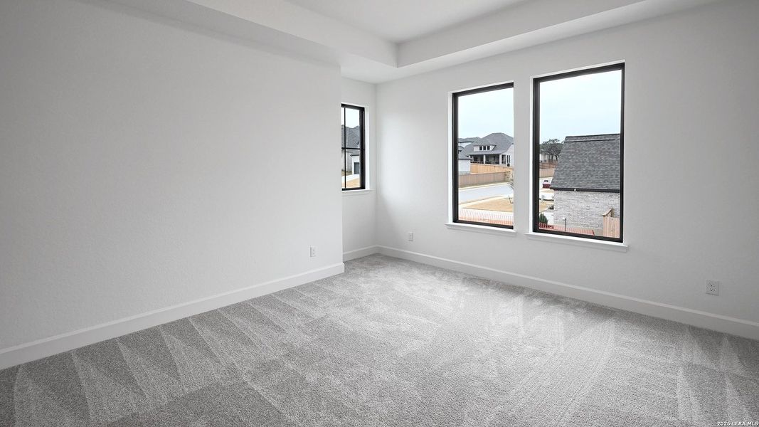 Spacious, unfurnished interior of a new home in Johnson Ranch, Bulverde (Image 24).