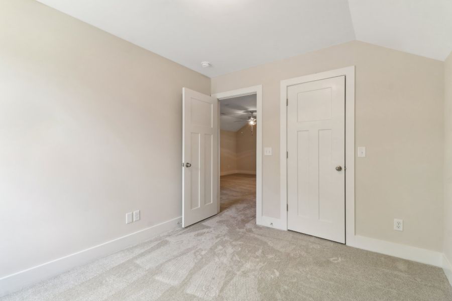 Representative unfurnished interior of a home built from the Connor II by Great Southern Homes in Edwards Ridge, Central (Image 31).
