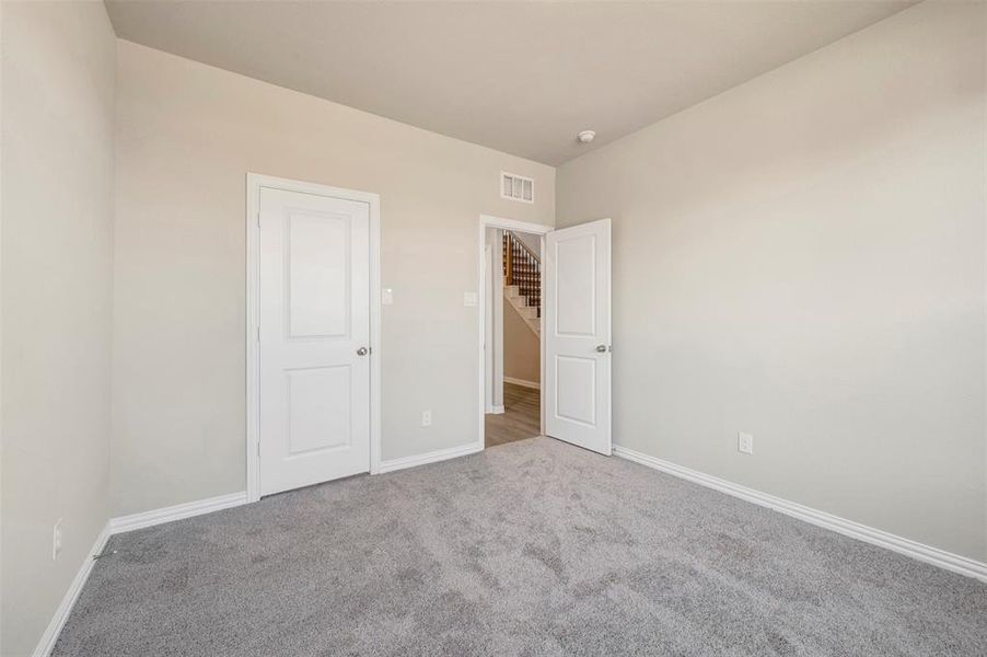 Spacious, unfurnished interior of a new home in Lily Creek at Sutton Fields, Aubrey (Image 28).