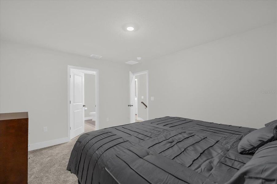 Image 29 of a home in .