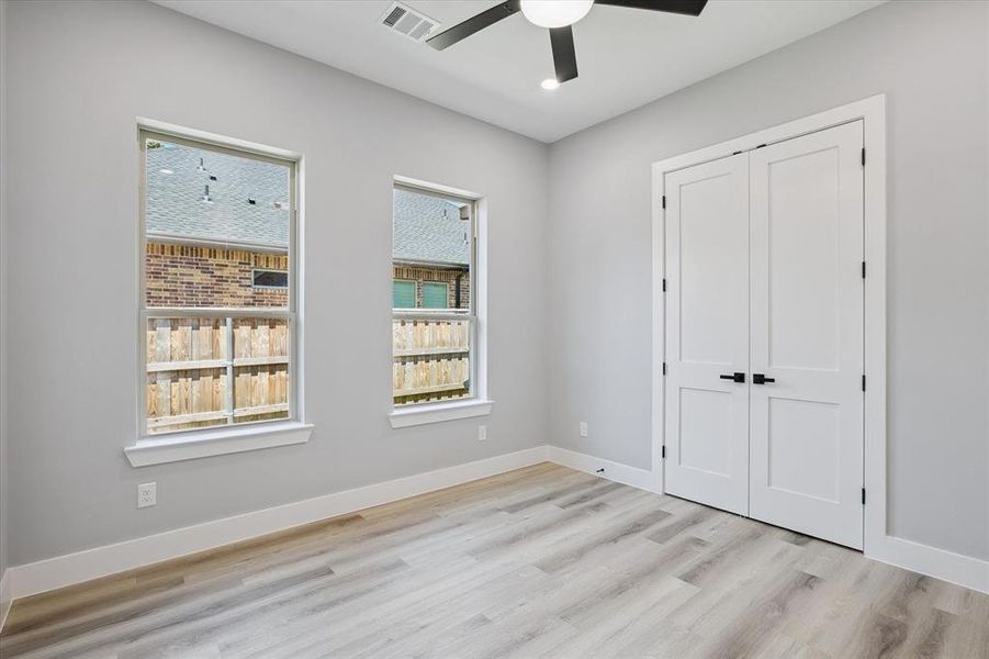 Spacious, unfurnished interior of a new home in , Arlington (Image 22).