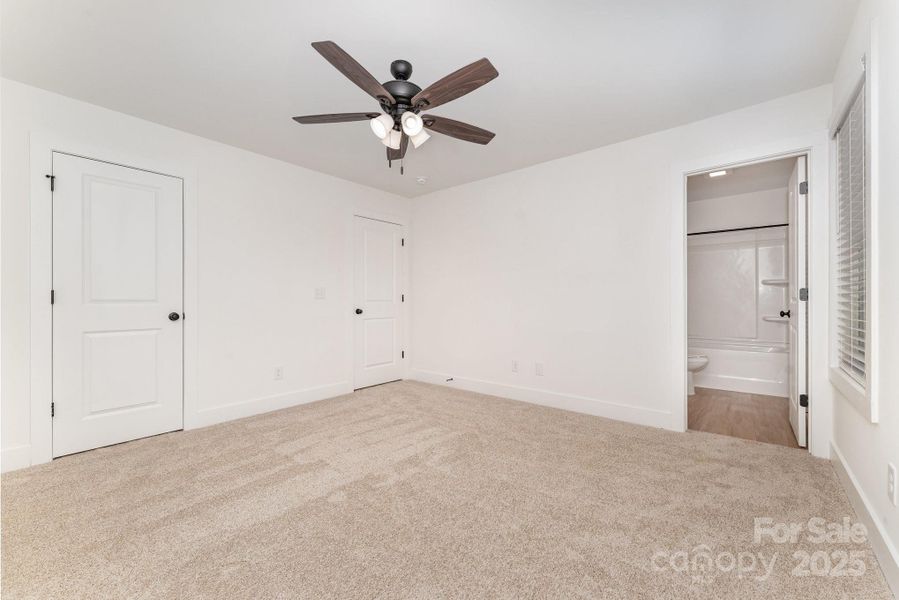 Spacious, unfurnished interior of a new home in , Statesville (Image 10).