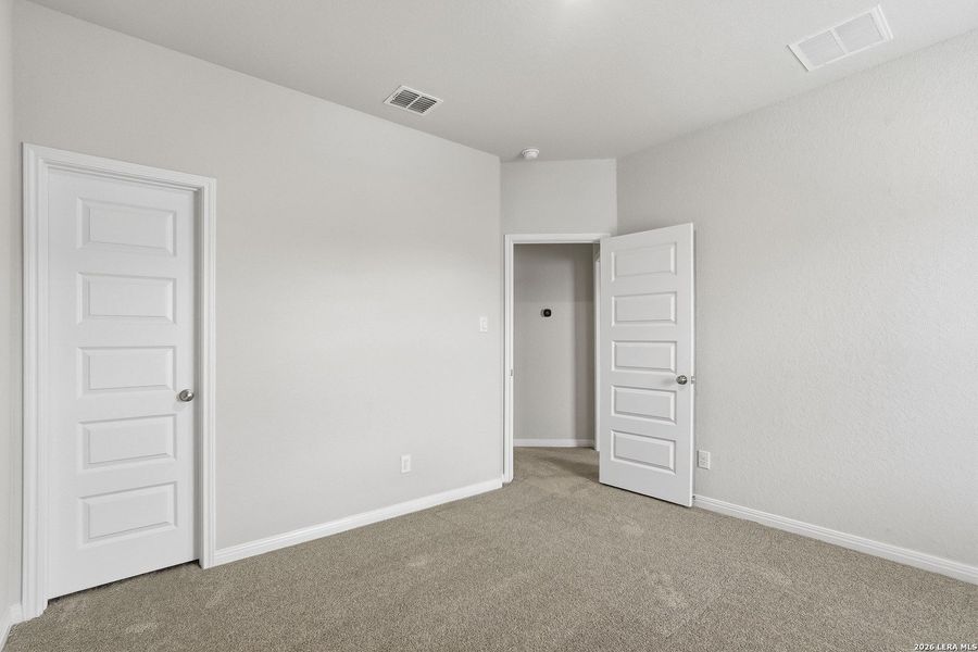 Spacious, unfurnished interior of a new home in Melissa Ranch, San Antonio (Image 47). Spacious, unfurnished interior of a new home in Melissa Ranch, San Antonio (Image 47).