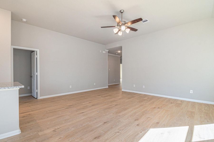 Spacious, unfurnished interior of a new home in Clear View Estates, Willis (Image 22).