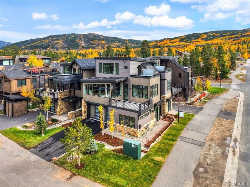 Image 32 of a home in . Image 32 of a home in .