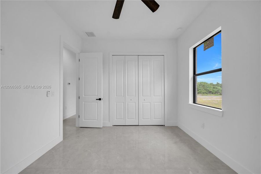 Spacious, unfurnished interior of a new home in , Lehigh Acres (Image 31).