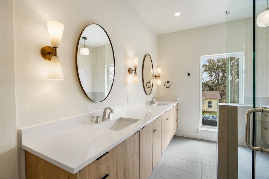 Furnished interior view inside a new home in , Dallas (Image 15).