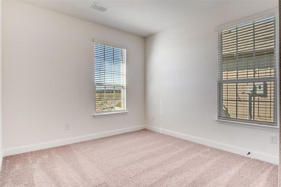 Spacious, unfurnished interior of a new home in Sierra Vista at Kelly Ranch, Aledo (Image 16).