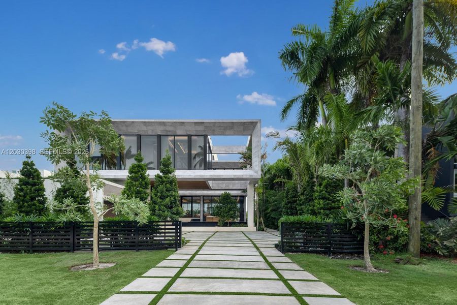 Community amenities in , Miami Beach (Image 38).