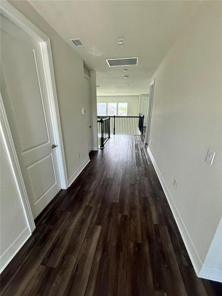 Spacious, unfurnished interior of a new home in , Orlando (Image 51).
