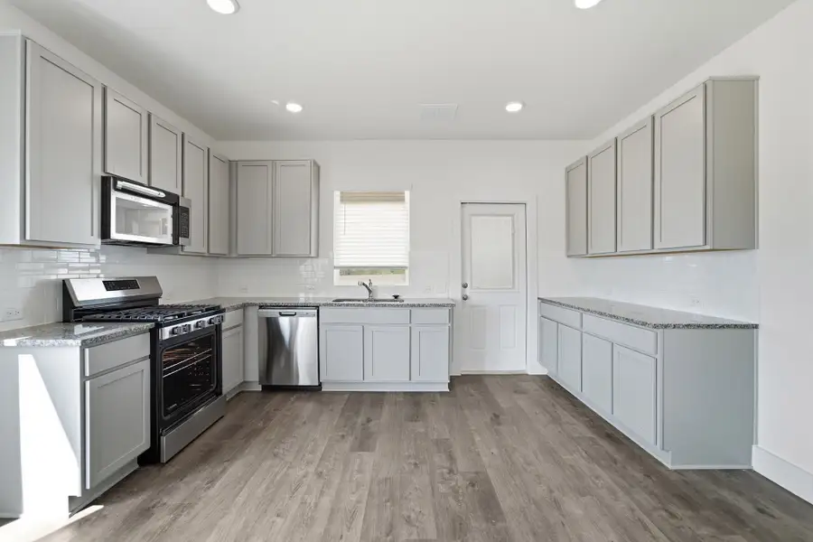 Furnished interior view inside a new home in Garden Grove, San Antonio (Image 5).