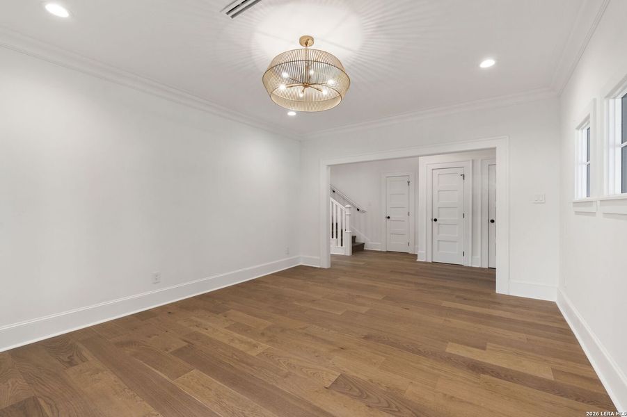 Spacious, unfurnished interior of a new home in , San Antonio (Image 25).