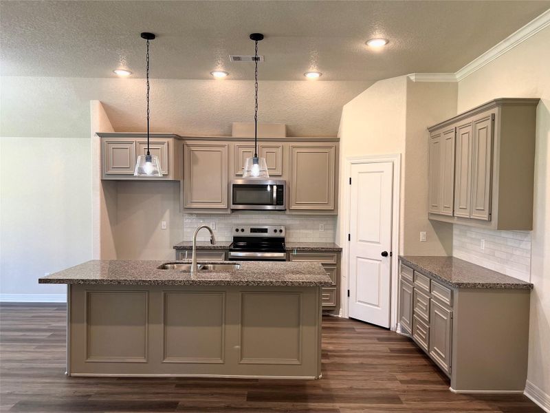 Furnished interior view inside a new home in , Angleton (Image 10).