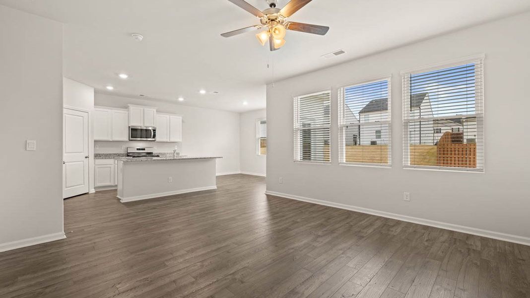 Representative unfurnished interior of a home built from the Darwin by D.R. Horton in Poplar Preserve, Newnan (Image 22).
