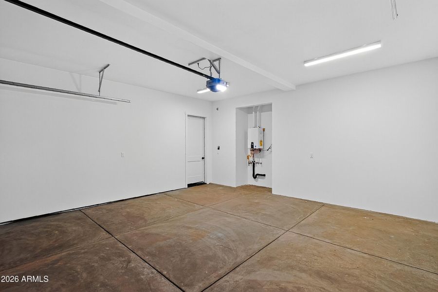 lot_8_timber_sky_sirius_2013_garage2