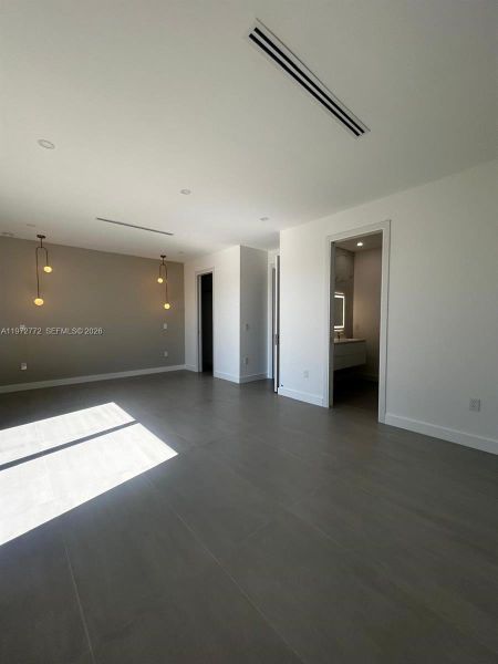 Spacious, unfurnished interior of a new home in , Cape Coral (Image 9). Spacious, unfurnished interior of a new home in , Cape Coral (Image 9).