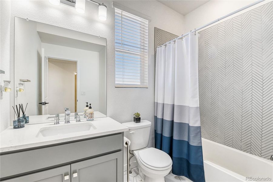 Furnished interior view inside a new home in , Broomfield (Image 18).