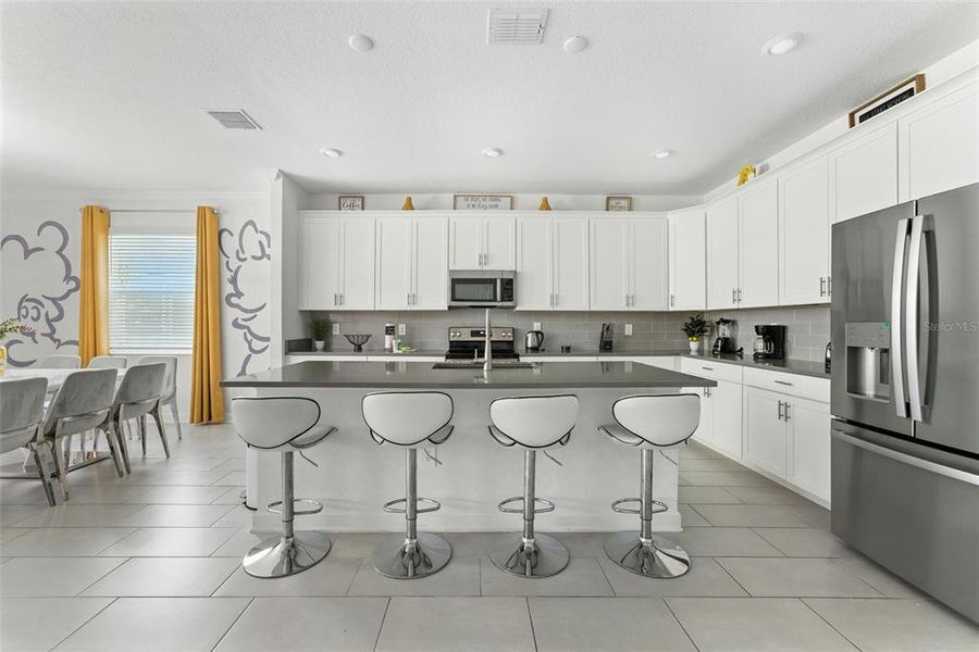 Furnished interior view inside a new home in , Davenport (Image 39).