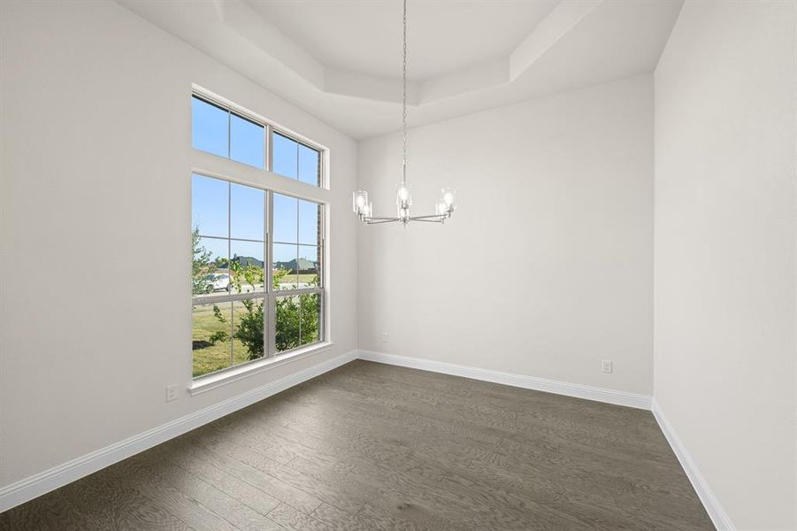 105 Grey Wolf- Dining