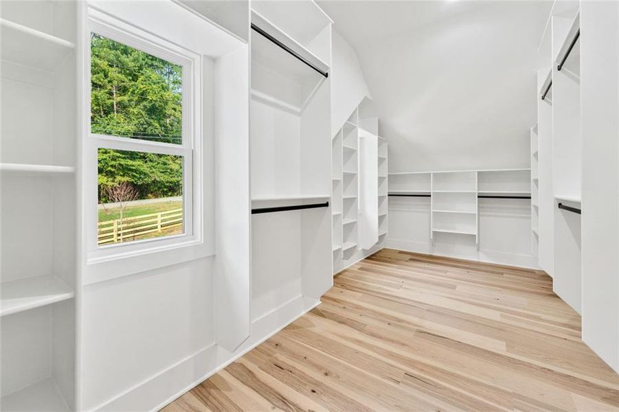 Spacious, unfurnished interior of a new home in , Lawrenceville (Image 36).