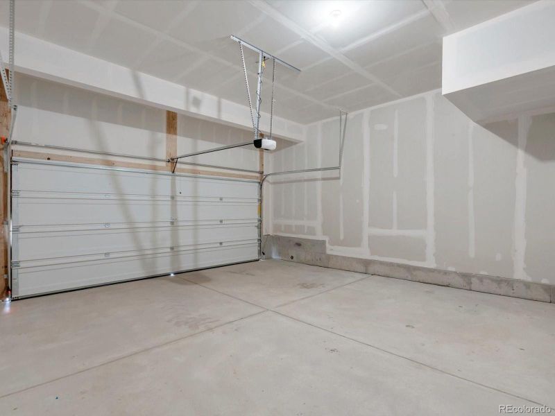 Image 21 of a home in Lake Bluff.