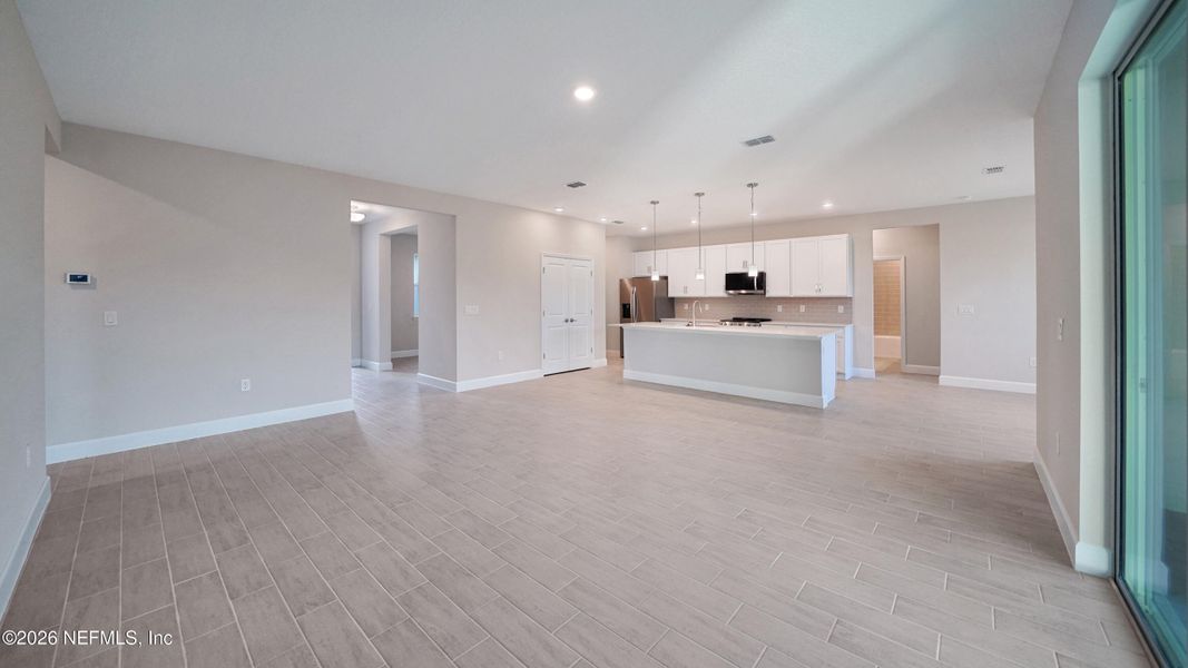 Spacious, unfurnished interior of a new home in , Palm Coast (Image 36).