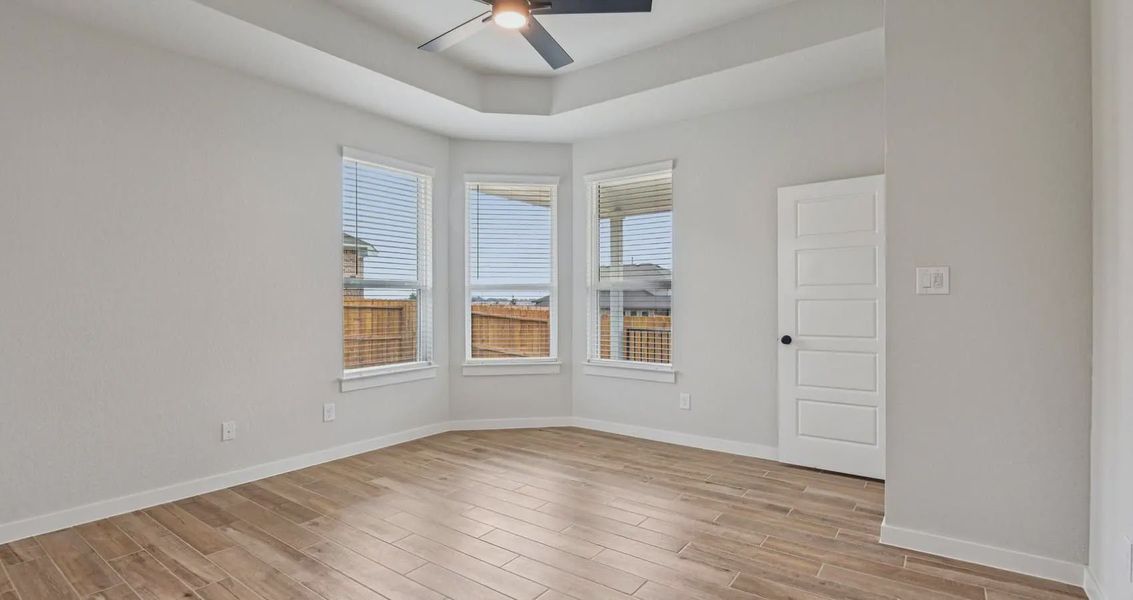 Spacious, unfurnished interior of a new home in Meyer Ranch, New Braunfels (Image 8). Spacious, unfurnished interior of a new home in Meyer Ranch, New Braunfels (Image 8).