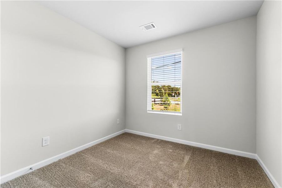 Spacious, unfurnished interior of a new home in The Grove At Mundy Mill, Gainesville (Image 26).