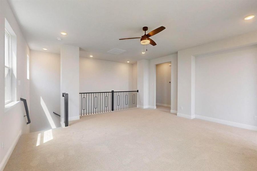 Spacious, unfurnished interior of a new home in , Rowlett (Image 15).