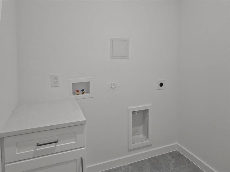Spacious, unfurnished interior of a new home in , Fort Worth (Image 17).