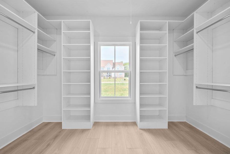 Spacious, unfurnished interior of a new home in Wofford Estates, Clarksville (Image 14).