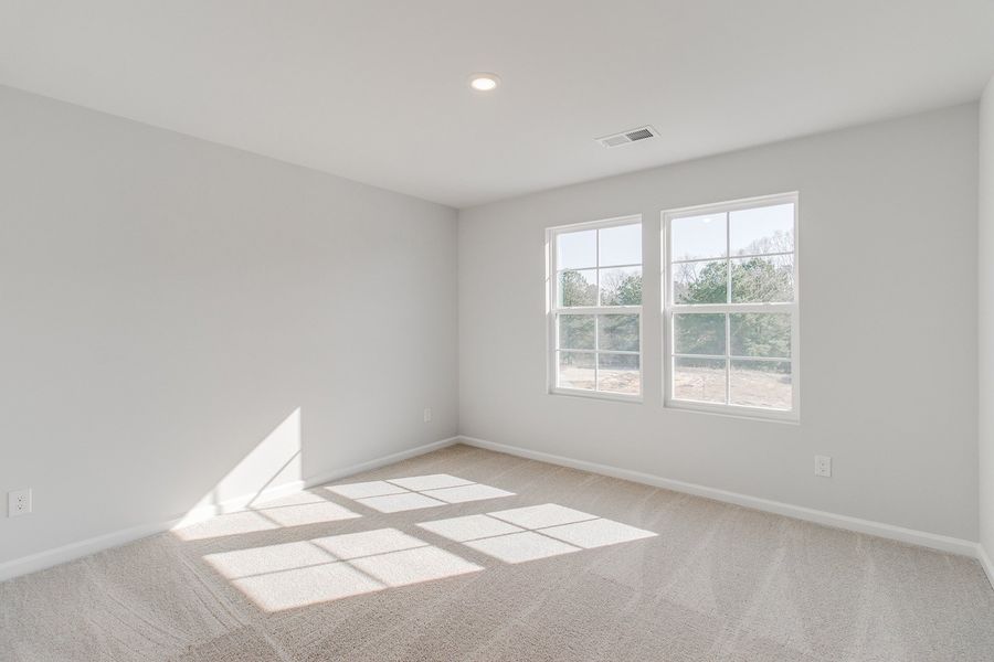 Spacious, unfurnished interior of a new home in Bluefield, Lexington (Image 29). Spacious, unfurnished interior of a new home in Bluefield, Lexington (Image 29).