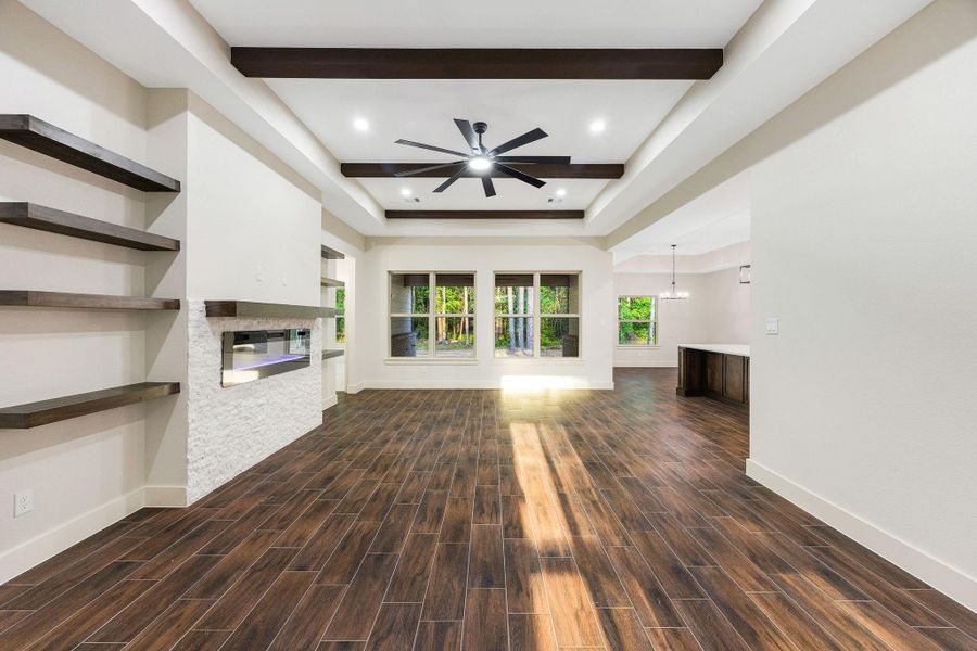 Spacious, unfurnished interior of a new home in , Porter (Image 19).