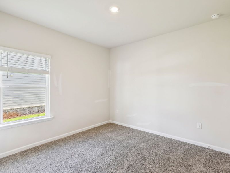 Spacious, unfurnished interior of a new home in Preserve at Mountain Creek, Pendergrass (Image 17).