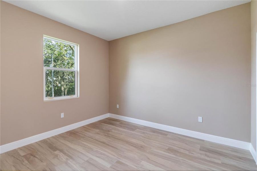 Spacious, unfurnished interior of a new home in , Clermont (Image 41).