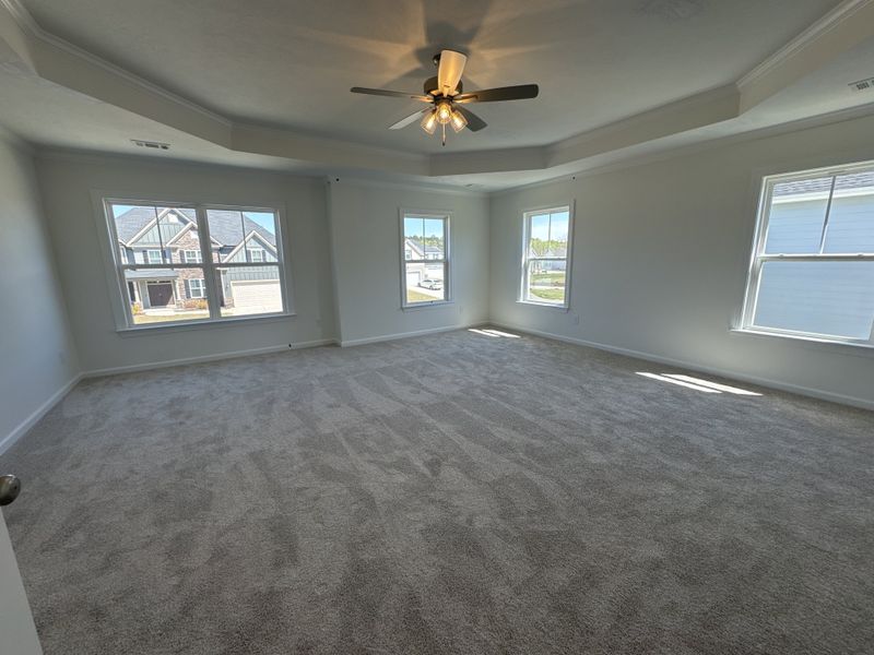 Spacious, unfurnished interior of a new home in Crawford Creek, Grovetown (Image 27).