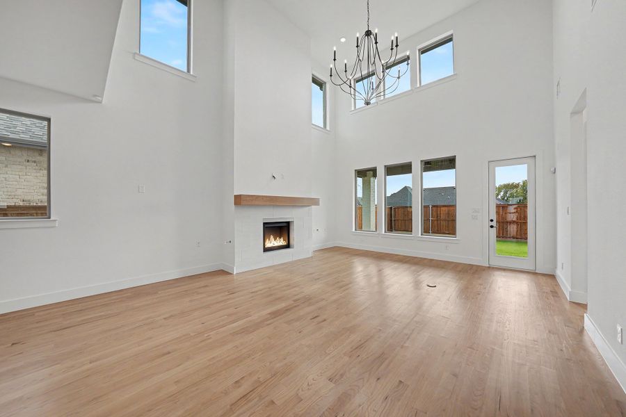 Spacious, unfurnished interior of a new home in Aster Park, McKinney (Image 20).