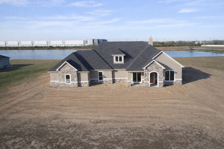 Image 10 of a home in . Image 10 of a home in .