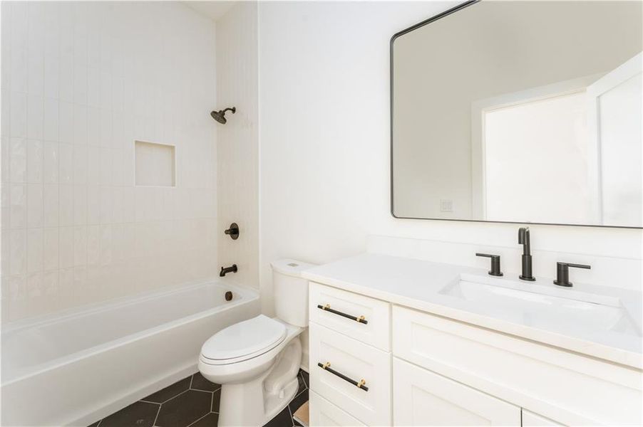 Furnished interior view inside a new home in , Atlanta (Image 28). Furnished interior view inside a new home in , Atlanta (Image 28).