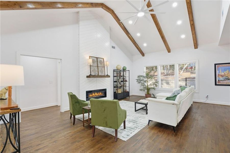 Furnished interior view inside a new home in , Villa Rica (Image 11).